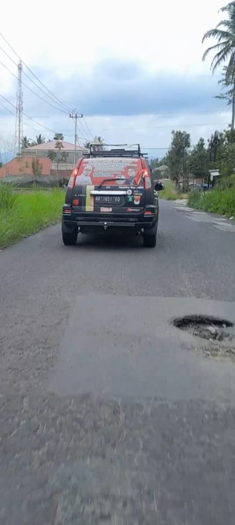 jalan provinsi rusak