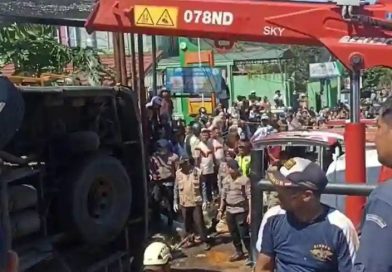 Bus ALS Terguling di Padang Panjang, Menewaskan 12 Orang dan Melukai 23 Lainnya